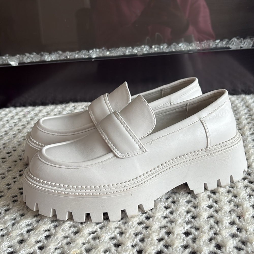 Steve Madden White Dress Shoes Classic Penny Loafers - Picture 4 of 5
